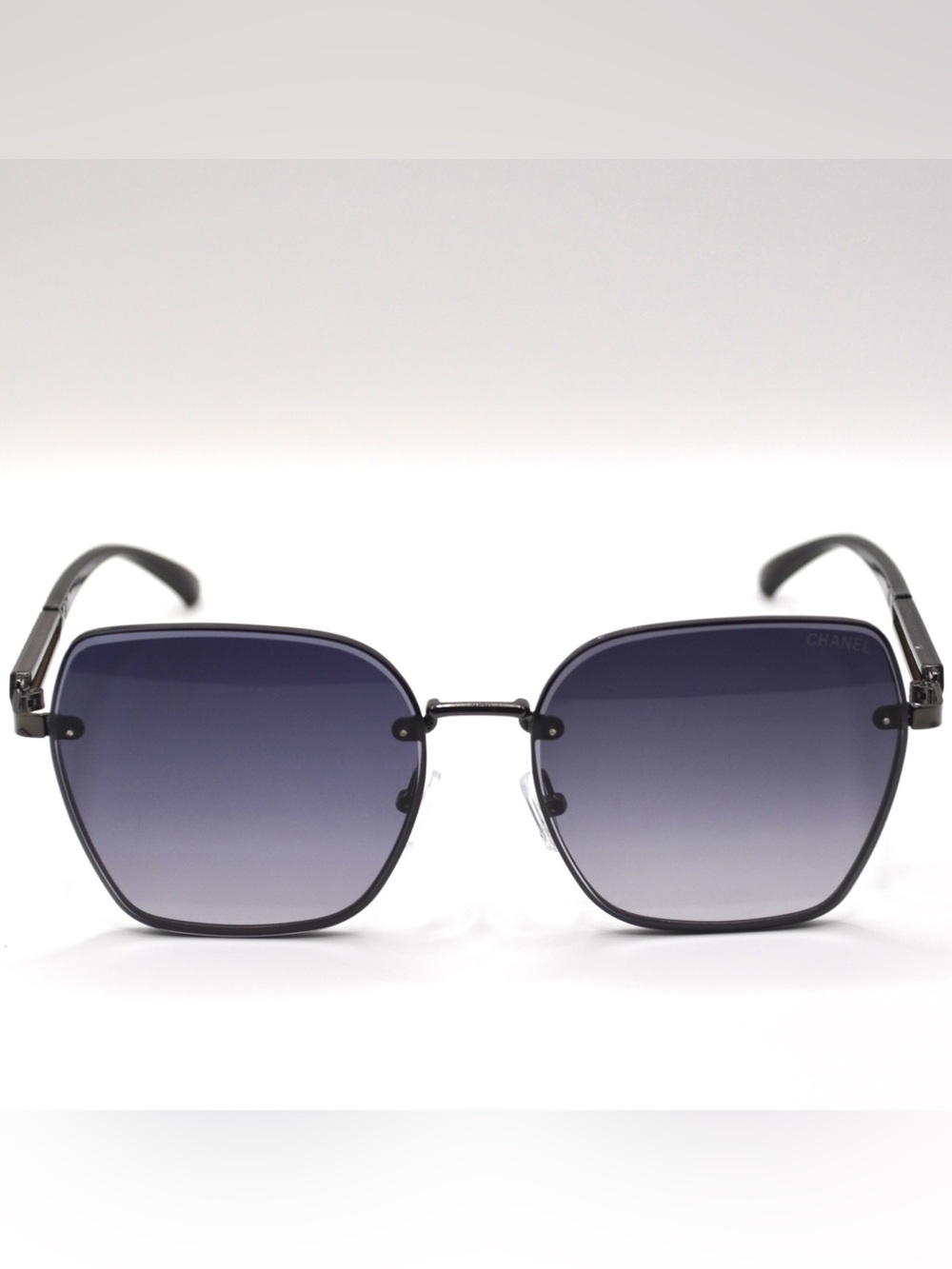 Chanel Women’s Gradient Sunglasses | Black/Brown | 58-18-140 | Italy | New - Picture 2 of 13